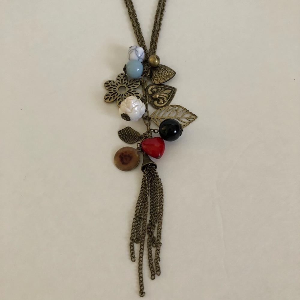 NWOT Bronze Flower and Leaf Necklace - Picture 2 of 2